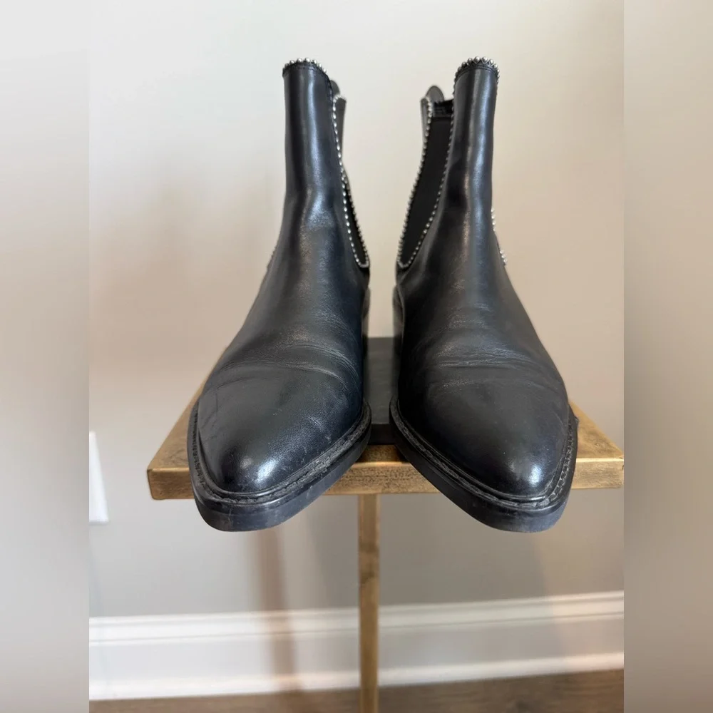 Coach Bowery Ball Chain Leather Ankle Bootie Size 8.5